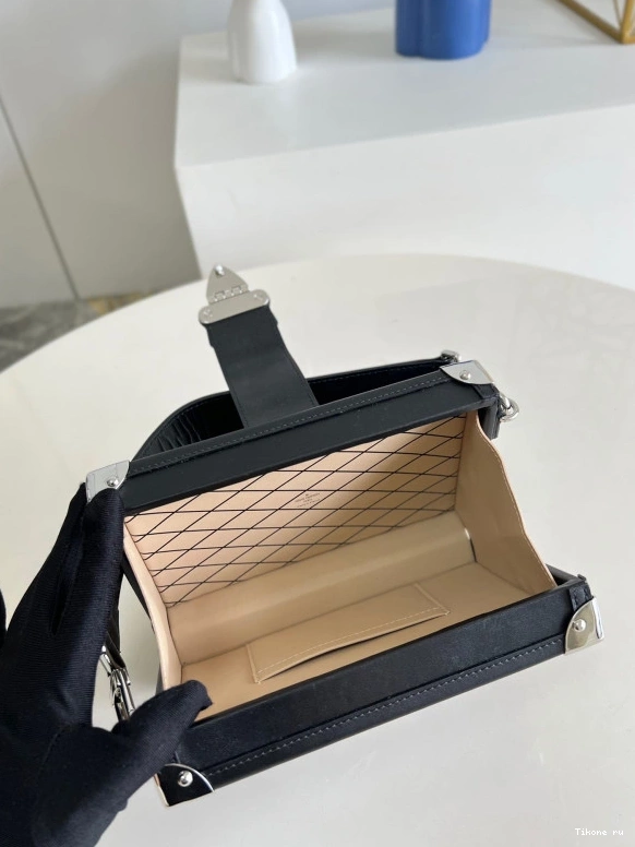 Cheap LOUIS VUITTON MALLE PETITE 0814